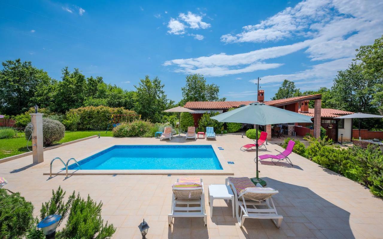 Hacienda Rosemary Villa Muntić Exterior foto